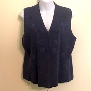 Vintage Woolrich embroidered sweater vest
